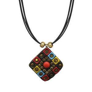 Collier multi-perles plaqué or Urthn Bohème Vintage Religieux Style classique Chaînes en cuivre avec perles d'eau douce 1202231 - Product Image 1