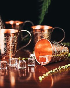 Copas de julepe de cobre para ideas de decoración de bar en casa con estilo, ideales para interiores de estilo rústico moderno. - Product Image 4