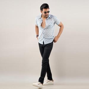 Chemise décontractée à fleurs pour homme, coupe classique, bleu grisâtre, en coton popeline 100% respirant, taille 6XL, idéale pour l'été à la plage - Product Image 1