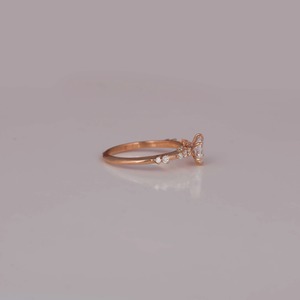 Anillo de compromiso de diamante cultivado en laboratorio de alta calidad 14KT oro rosa diseño hecho a mano estilo de moda para mujeres para fiestas y regalos - Product Image 2