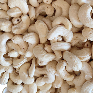 Venta Caliente 2023 Nueces de Anacardo WW180, WW240, WW320, LP Nueces de Anacardo Crudas a Granel Listas para Enviar - Product Image 1