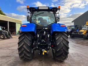 Tractor New Holland T7.210 de 176 CV en Existencia, Listo para Envío - Product Image 4