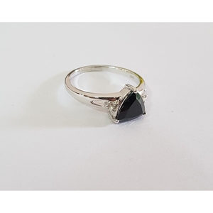 Anillo Solitario Shah Gems de Plata de Ley 925 para Mujer con Espinela Negra Natural y Topacio Blanco en Forma Geométrica para Compromiso - Product Image 5