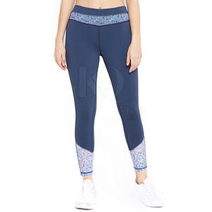 Legging de yoga pour femme, style décontracté d'hiver, taille haute, tissu respirant, fabriqué au Pakistan, vente en gros - Product Image 1