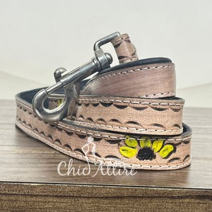 Correa de perro manos libres de longitud ajustable personalizada multifuncional 2025 correa de perro grande y mediana de cuero de vaca mecanizada a mano con asa - Product Image 1