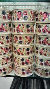 Cordones de trabajo de hilo bordados hechos a medida con opción de un solo color en diseño de borde de lentejuelas de gran tamaño en 2,5 pulgadas de ancho - Product Image 5