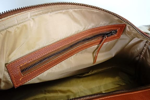 Bolsa de Viaje de Cuero Vacuno Natural de Lujo Premium, Hecha a Mano, con Pelo, Ecológica, Personalizable, Duradera y Multifuncional - Product Image 3