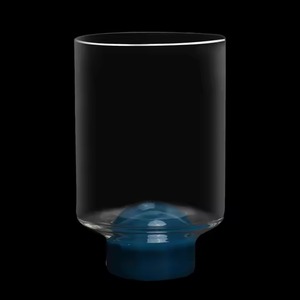 Copa de cóctel elegante de alta demanda perfecta para bares o fiestas en casa y celebraciones especiales disponibles a buen precio - Product Image 1