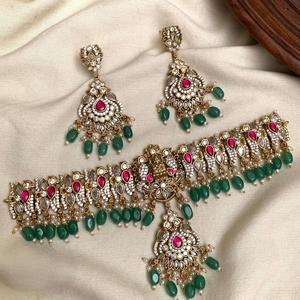 Acabado antiguo tradicional de la mejor calidad con diseño de aspecto de piedras, conjunto de collar chapado en oro con pendientes para boda para mujer - Product Image 1