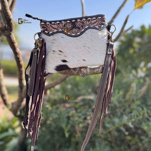 Sac à main en cuir sculpté à la main, vente la plus chaude, sac à main élégant, fourrure de vache, cuir brun, sacs pour femmes, multi-usages - Product Image 1