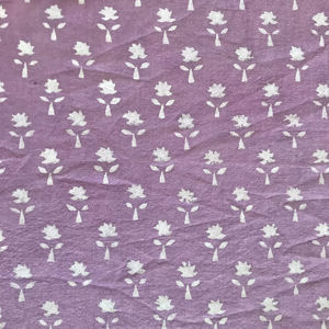 Tela de Algodón Estampada a Mano con Diseño Floral Minimalista |   Textil Étnico Indio Color Lavanda - Product Image 1