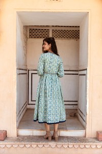 Vestido Midi Bohemio Estampado a Mano en Algodón Puro con Diseño Floral Verde Azul Casual para Ocasiones Especiales - Product Image 3