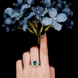 Style victorien 7*9mm ovale coupe laboratoire cultivé bague émeraude couleur verte bague en pierres précieuses forme ovale émeraude argent bague à la main - Product Image 5