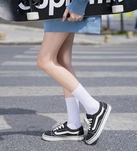 Ensemble de 5 paires de chaussettes athlétiques décontractées pour femmes en coton fin léger avec 88% coton 8% polyester 4% spandex pour une utilisation en salle de sport - Product Image 3