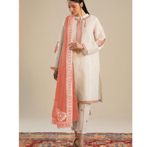 Les femmes culturelles de Style asiatique pakistanais portent des robes d'hiver traditionnelles brodées Style Boutique vêtements indiens et pakistanais - Product Image 5