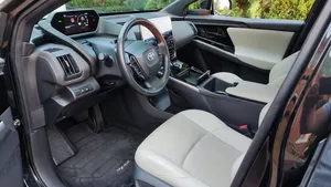 2022 BX4Z SUV AWD Double Motor R18 Lithium Battery 110kWh+ Fast-Charge Leather Seats <b>Panoramic</b> Sunroof 6-Seater LED Lights - Product Image 5