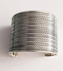 Ladies Fashion Brass Bangles Bracelet Metal Jewelry <b>Supply</b> From India GC-BL-367-A <b>Party</b> Gift for Women and Girls - Product Image 1