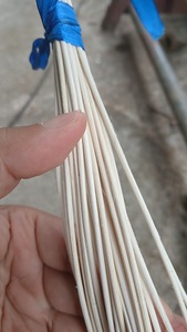 Cinta de caña de ratán con patrón blanqueado de origen vietnamita, precio competitivo, muebles artesanales, ratán seco crudo para agricultura - Product Image 4