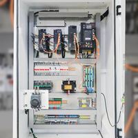 Centre d'usinage vertical CNC VMC 855 à couple élevé et haute vitesse, déplacement 800/550/550 mm, BT40