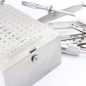 Kit de Placas Corticales para Cirugía Ortopédica MEDIVA ESSENCE de Calidad Superior, Instrumentos Quirúrgicos Manuales ME-OTP-72 CE - Product Image 2