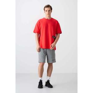 Tommylife เสื้อยืดคอกลมสำหรับผู้ชายพิมพ์ลายขนาดใหญ่88322 Fiesta-Fiesta - Product Image 5
