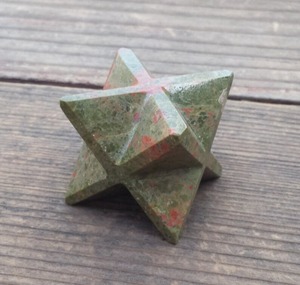 Vente en gros de magnifiques étoiles de Merkaba en unakite, outil de guérison spirituelle, Feng Shui, figurine sculptée, pierre précieuse, mascotte de l'amour - Product Image 3