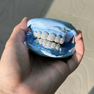 Dientes de plata 925 de alta calidad Grillz 14K oro blanco personalizado Iced Hip Hop VVS Moissanite dientes de diamante para hombres chapado en oro - Product Image 6