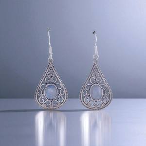 Anillo de Piedras Preciosas, Elegante Plata de Ley 925 con Cristal Curativo y Diseño Artesanal - Product Image 2