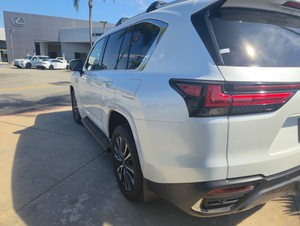 Lexus LX 600 Luxury 2025 USADO EN EXCELENTES CONDICIONES - Product Image 3