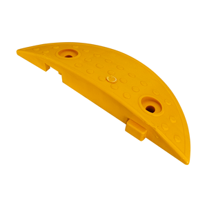 แผ่นยางชะลอความเร็ว EKO รูปวงรี ขนาด 30 x 10 x 4 ซม. พร้อมฐานยาง - Product Image 2