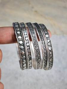 Vintage Style Women's Vintage Bahamian Bangle Stackable <b>Bracelet</b> 5-Piece Sterling Silver Plated <b>Flower</b> Star Texture for Gift - Product Image 6