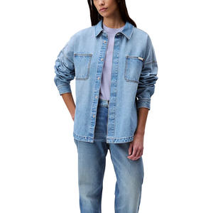 Chemise en jean pour femmes toutes saisons avec coupe fuselée et design classique pour un style décontracté et intelligent - Product Image 5