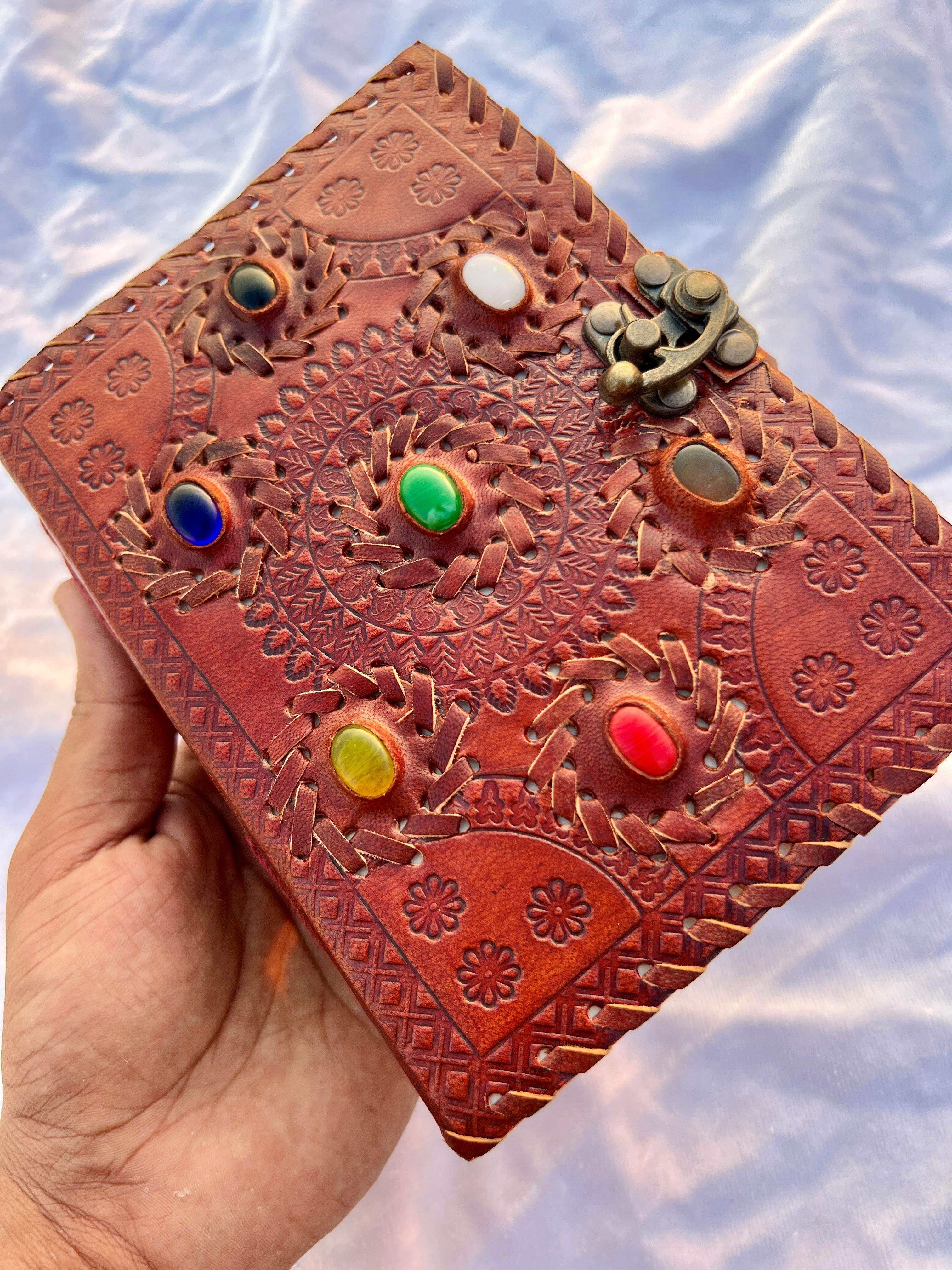 สีน้ำตาล