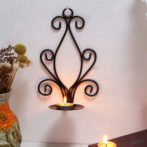 Candelabro de vela de pared de Metal de estilo Vintage con toque antiguo, perfecto para la configuración tradicional de la decoración de la sala de estar - Product Image 1
