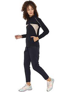 Ensemble de jogging court en velours coupe ajustée en coton écologique pour femmes Veste contour en polaire 2 pièces et survêtements en velours pour l'hiver - Product Image 3