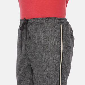 Dernière arrivée High Street Style hommes Shorts couleur unie avec tissu imprimé respirant élégant Street Wear hommes Shorts - Product Image 4