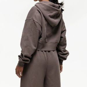 ชุดวอร์มโลโก้สั่งทำ เสื้อคอกลม ชุดออกกำลังกาย 2 ชิ้น ชุดผู้หญิง - Product Image 4