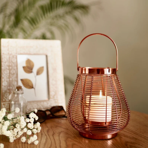 Lanterne en métal à cage pour décoration de la maison Lanterne déco intérieure extérieure pour bougeoir de table Conception personnalisée disponible - Product Image 1