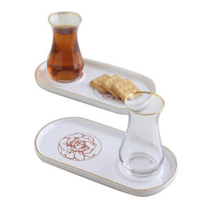 ถาดเสิร์ฟไม้เคลือบเงาพร้อมที่จับสำหรับใช้ในชีวิตประจำวัน - Product Image 3