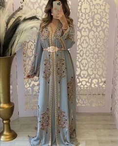 NOUVEAU STUNNING ZARDOZI BRODERIE SUR ROBE CAFTAN BLEU CIEL AVEC PERLES DE VERRE EN CRISTAL, FILS, PERLES, DABKA WORK @ 2024 - Product Image 1