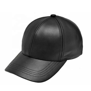 Gorra de Béisbol Unisex de Cuero PU de 5 Paneles, Ajustada, Negra Sólida, Informal, para Adultos, Fabricada por Antique Fashion - Product Image 1