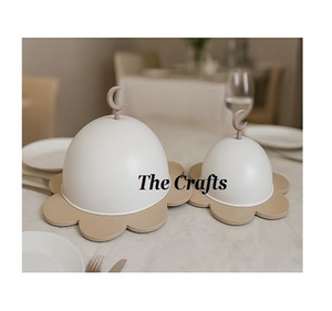 Plateau de service design moderne avec dôme en bois et cuir Plateau à chocolat et en-cas avec dôme en fer et bouton en forme de lune Ensemble de 2 - Product Image 1