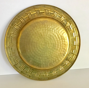 Placa de cargador de latón redonda hecha a mano, Plato decorativo, placa de ajuste de vacaciones, plato indio tradicional para suministros para eventos - Product Image 4