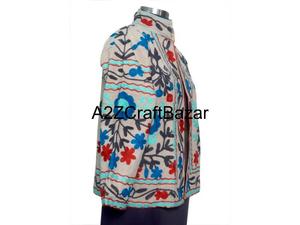 Chaqueta de Invierno para Mujer con Bordado Suzani Indio, Patrón Floral, Tela de Pato, Relleno de Algodón, Abrigo con Bata, Regalo para Ella - Product Image 4