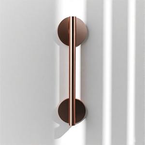 Tirador de puerta de latón Premium DuchessTouch, herrajes elegantes de diseño de lujo para Interior Exterior, baño, cocina, apartamento - Product Image 1