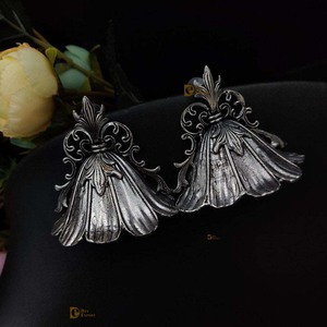 Pendientes Réplica Plateados Estilo Gazebo, Pendientes de Campana, para Uso Casual, Fiestas y Regalo para Chicas - Product Image 1