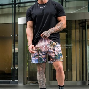 Shorts de sport mi-longs personnalisés en coton respirant à sublimation intégrale, séchage rapide, motif décontracté en maille de 5 pouces pour la plage et la course à pied - Product Image 2