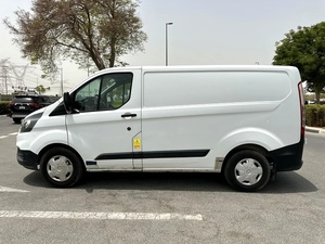 Ford Transit IT Van del 2020 usato, specifiche GCC, 135.000 km, 199 CV, 2 porte, 4 cilindri, guida a sinistra, tipo di carburante diesel, cambio manuale - Product Image 5