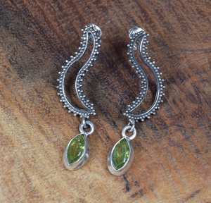 Boucles d'oreilles en argent sterling avec péridot, bijoux en pierres précieuses facettées faits à la main, boucles d'oreilles en pierre naturelle, cadeau pour femmes - Product Image 5