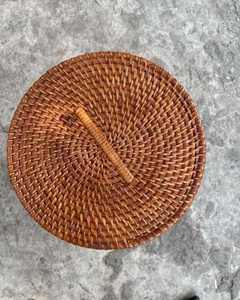 Cesta de almacenamiento de cilindro tejido de ratán con delineador Cubo de papel de desecho de escritorio ligero para uso en el hogar y la Oficina - Product Image 6